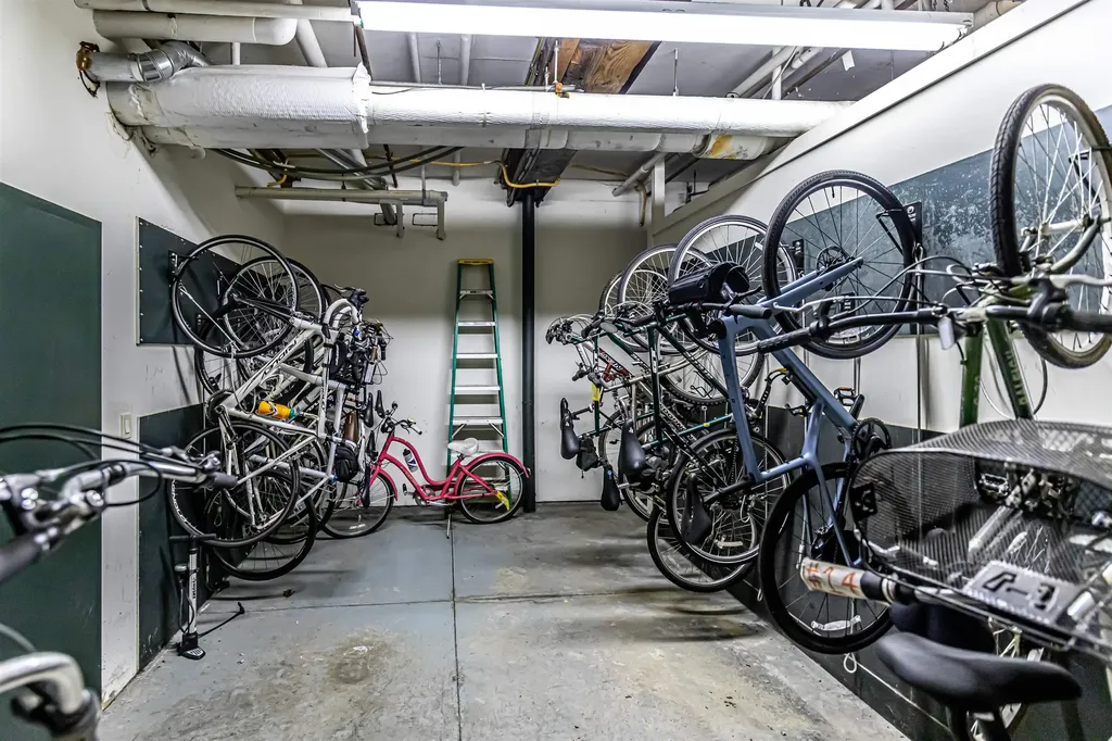 6 Bay Road Newmarket NH 03857