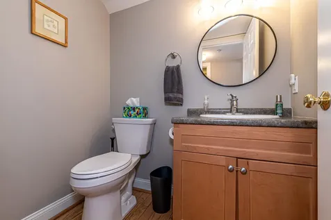 6 Bay Road Newmarket NH 03857