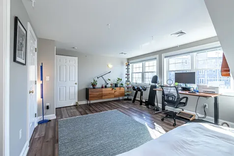 6 Bay Road Newmarket NH 03857