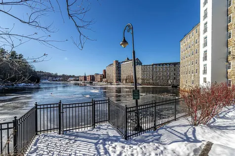 6 Bay Road Newmarket NH 03857