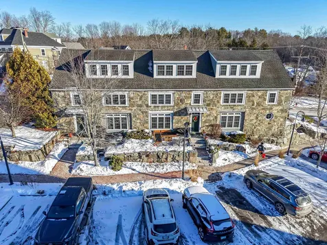 6 Bay Road Newmarket NH 03857