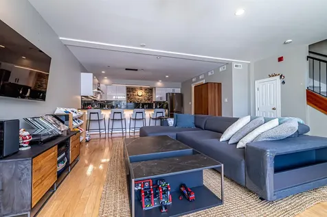 6 Bay Road Newmarket NH 03857