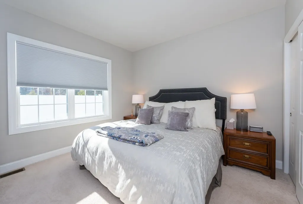 16 Angel Point Circle Goffstown NH 03045