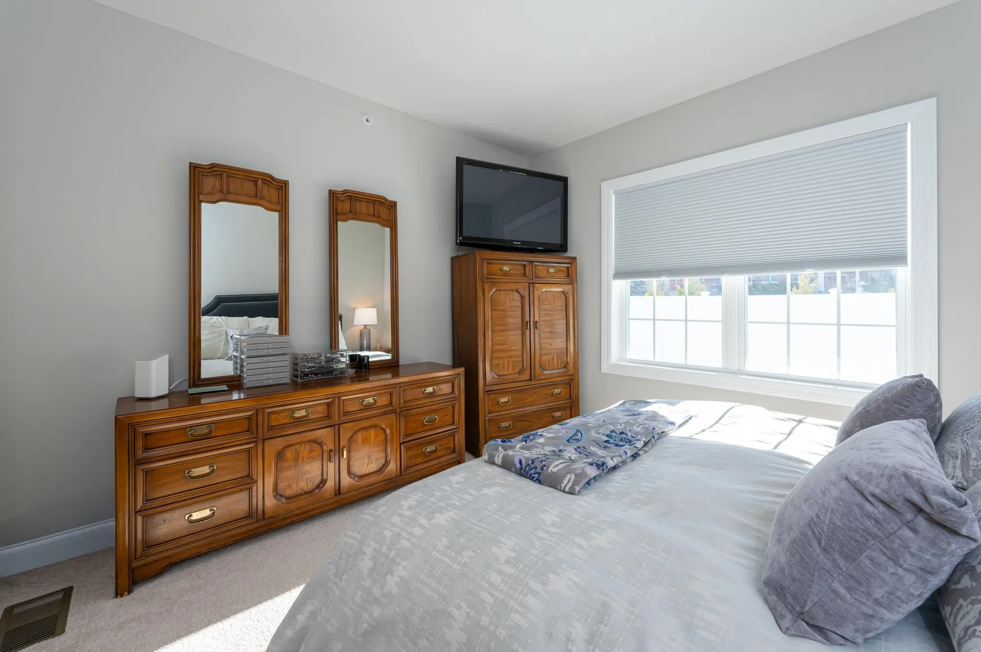 16 Angel Point Circle Goffstown NH 03045