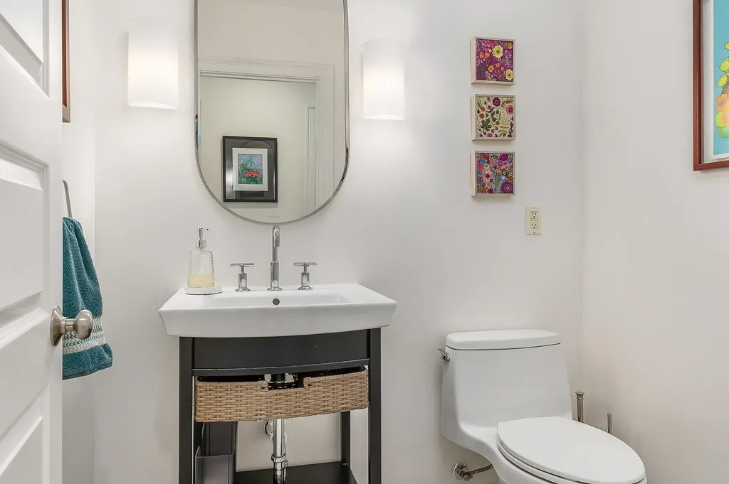 17 Joslin Road East Kingston NH 03833