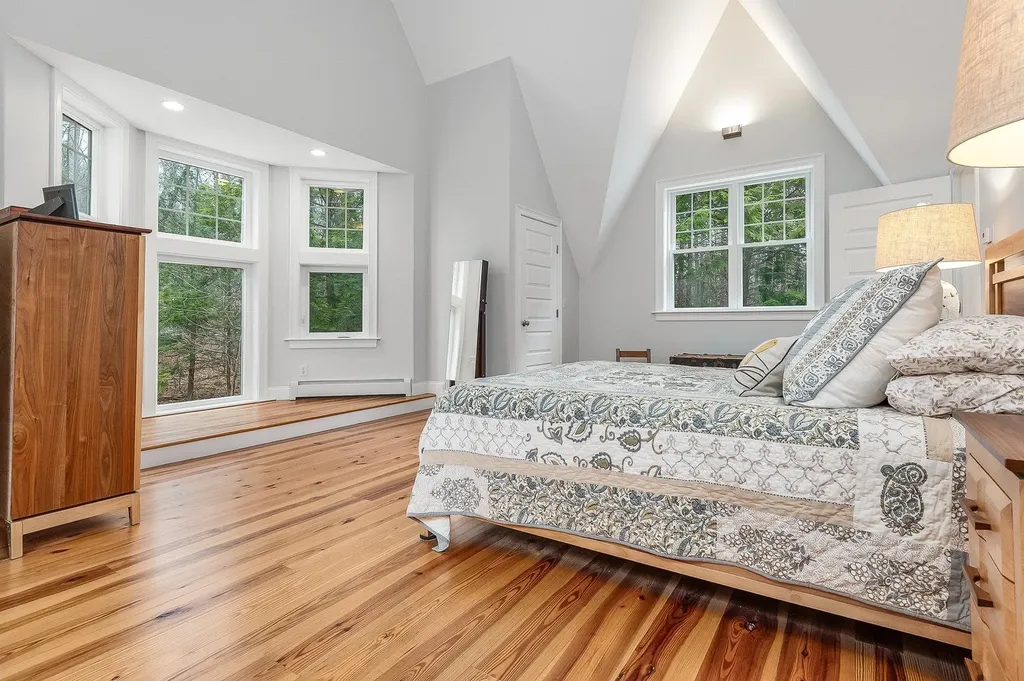 17 Joslin Road East Kingston NH 03833