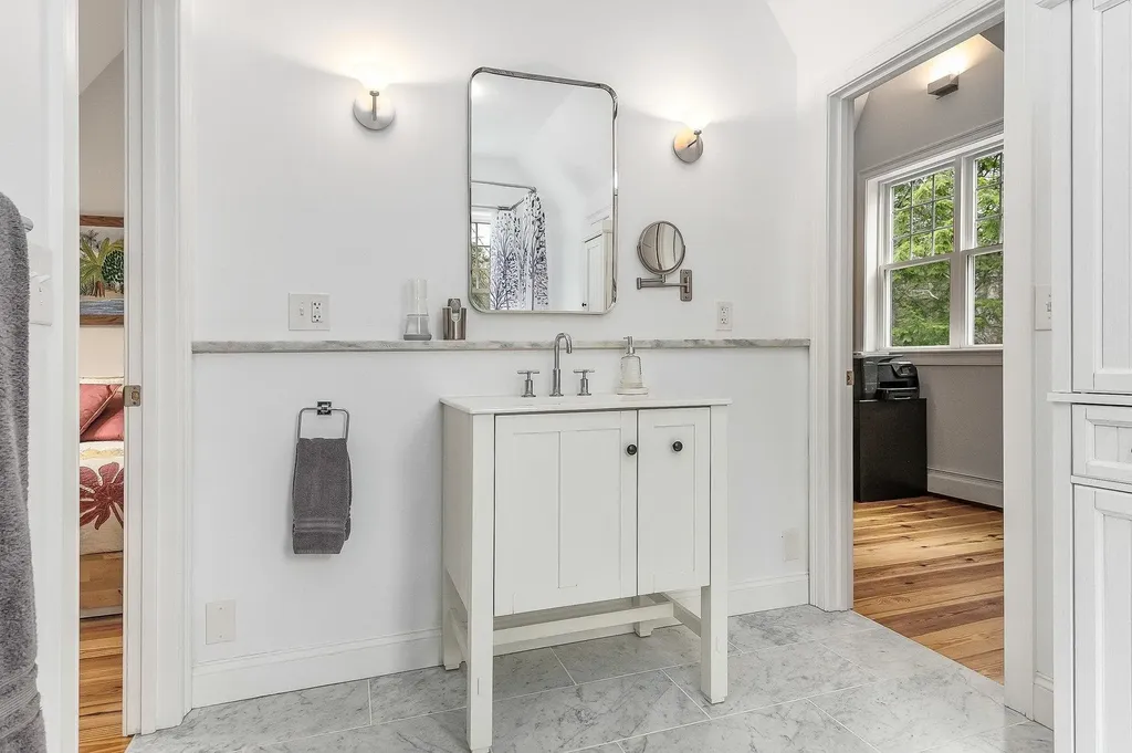 17 Joslin Road East Kingston NH 03833