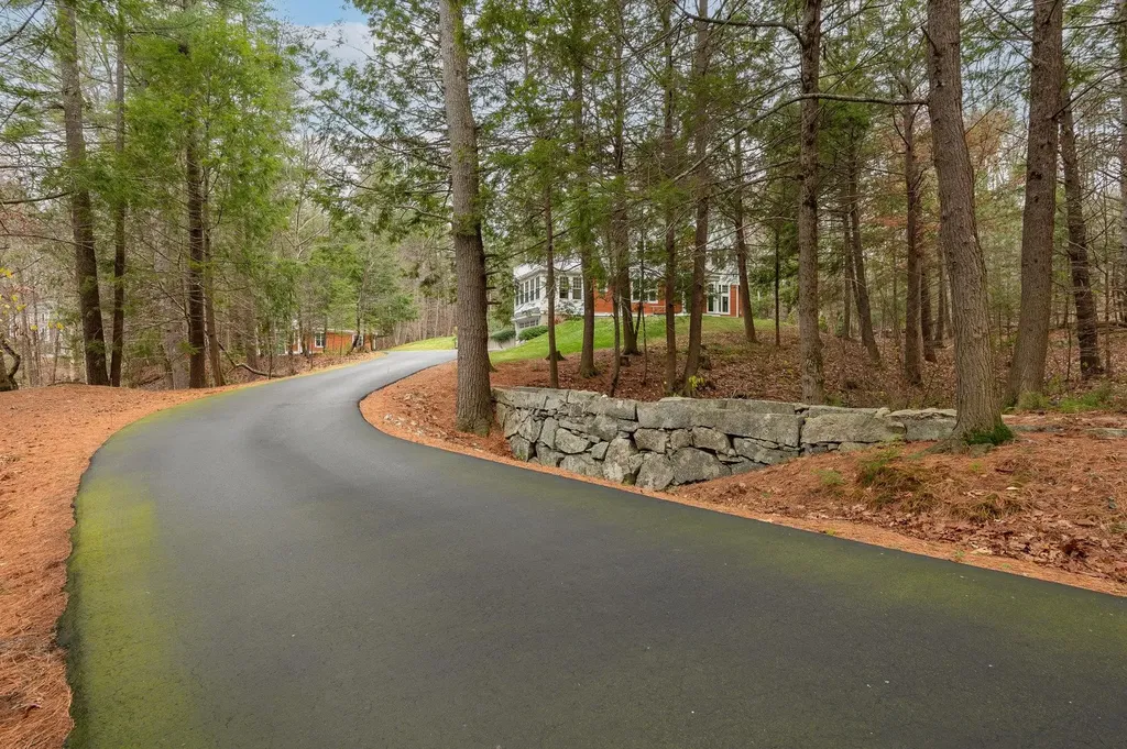 17 Joslin Road East Kingston NH 03833