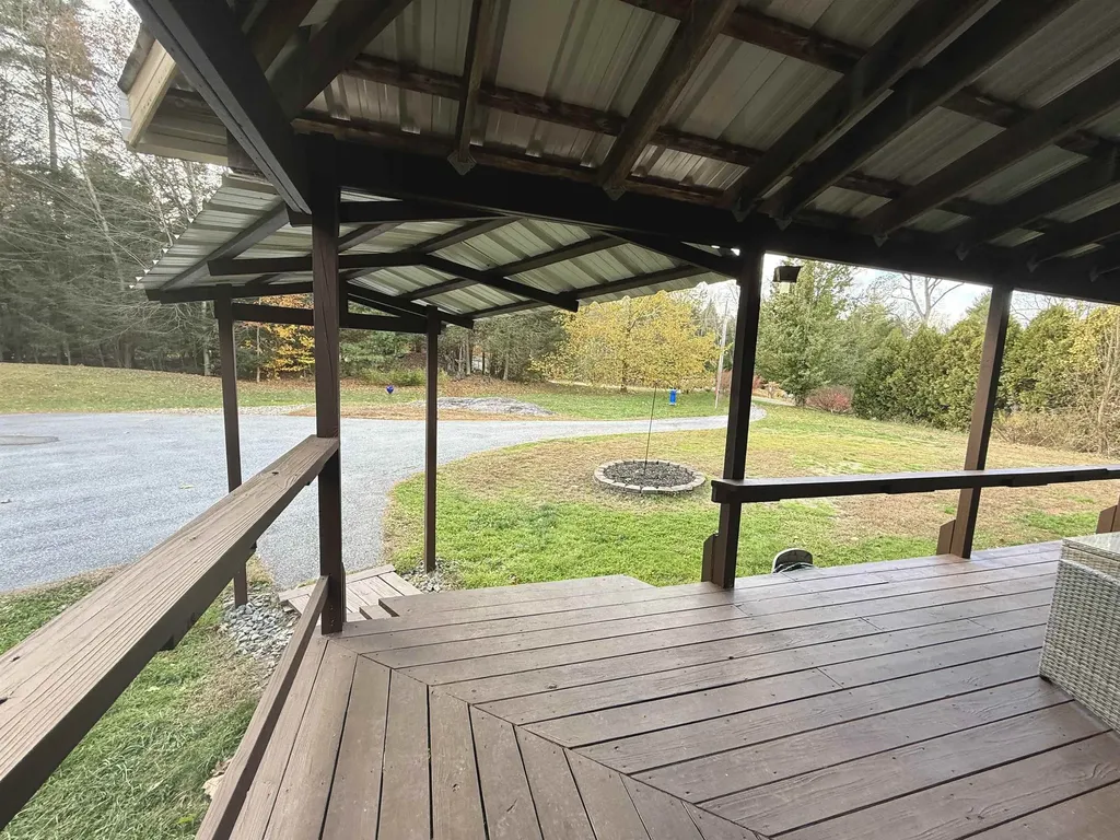 85 Breezy Acres Drive Vernon VT 05354