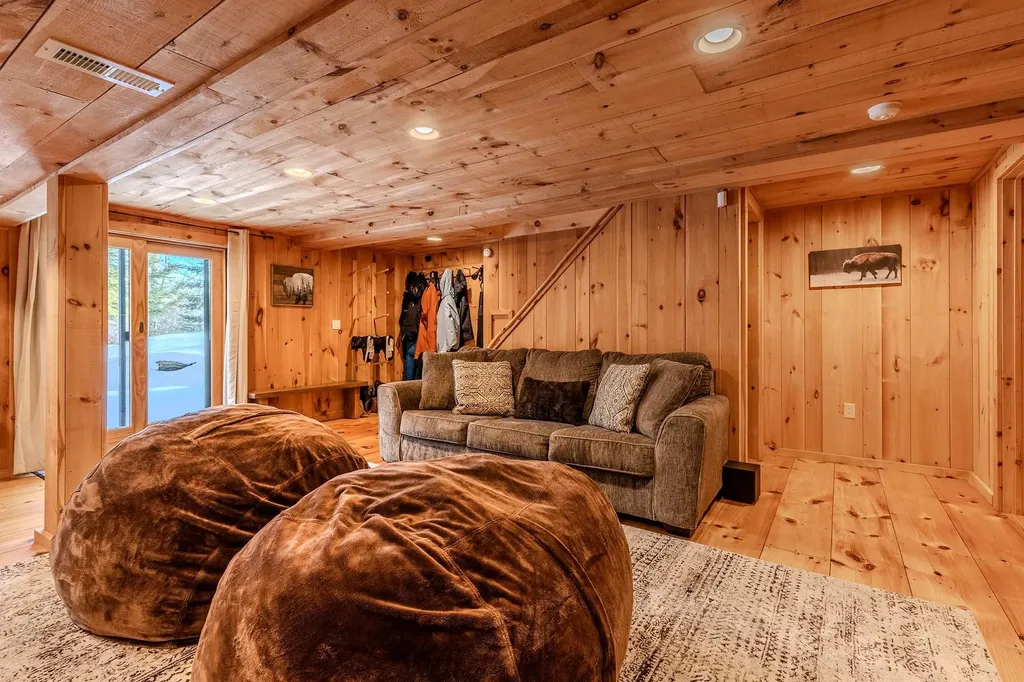 281 Yale Road Mount Holly VT 05730