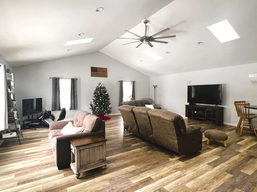 126 Governors Road Rochester NH 03867