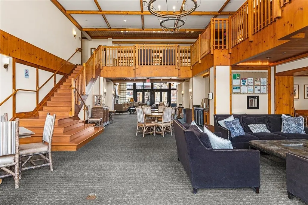 7412 Mountain Road Stowe VT 05672