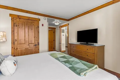 7412 Mountain Road Stowe VT 05672