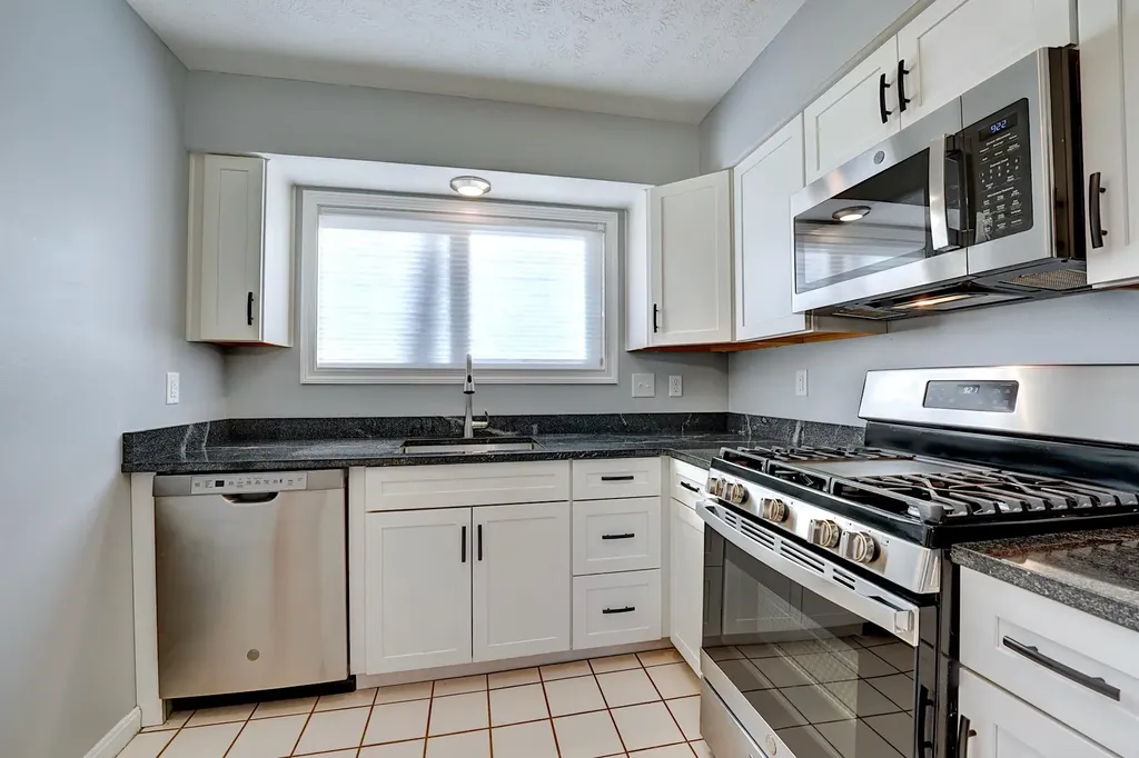 5 Spinnaker Way Portsmouth NH 03801