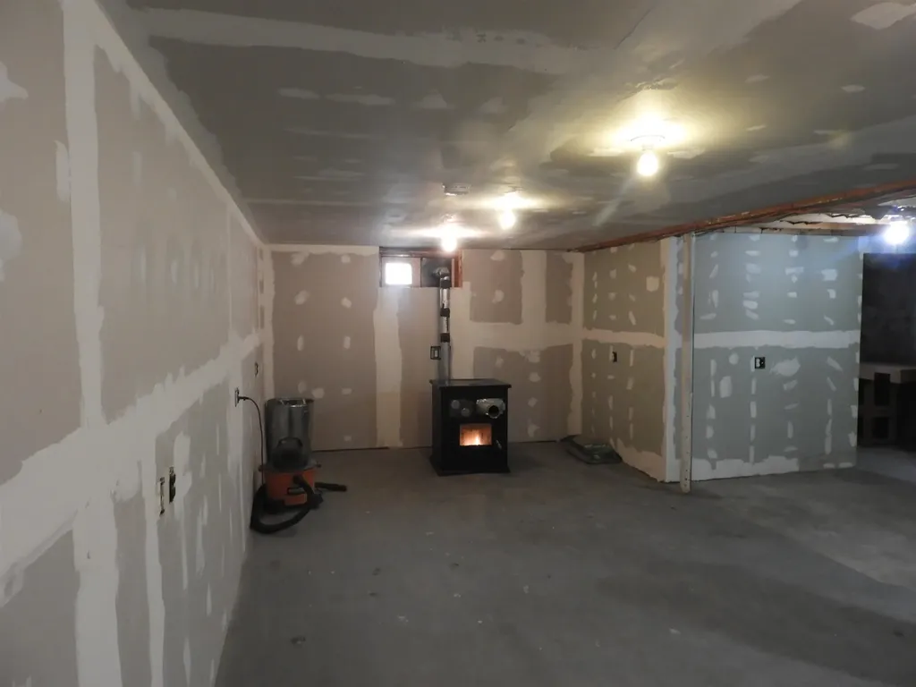 19 Toofs Drive Winchester NH 03470