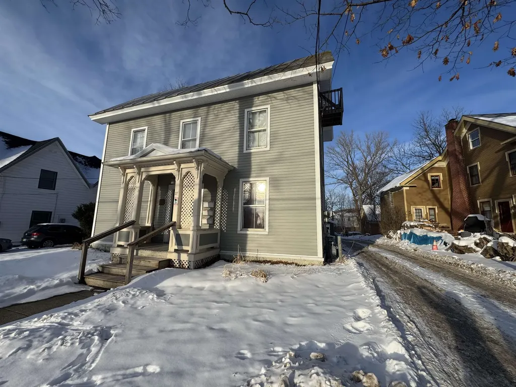 27 Upper Welden Street St. Albans City VT 05478