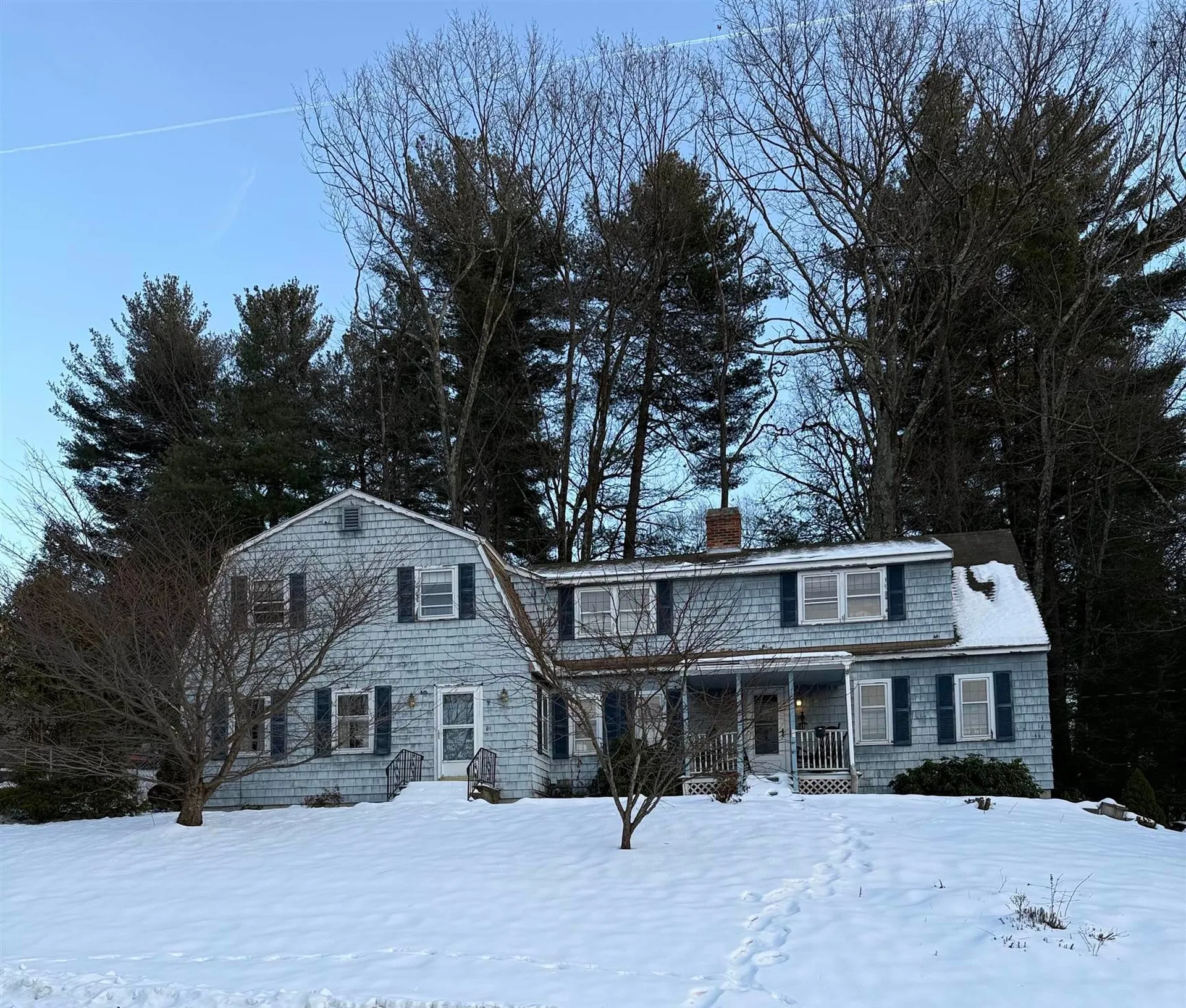 24 Shadwell Road Nashua NH 03062
