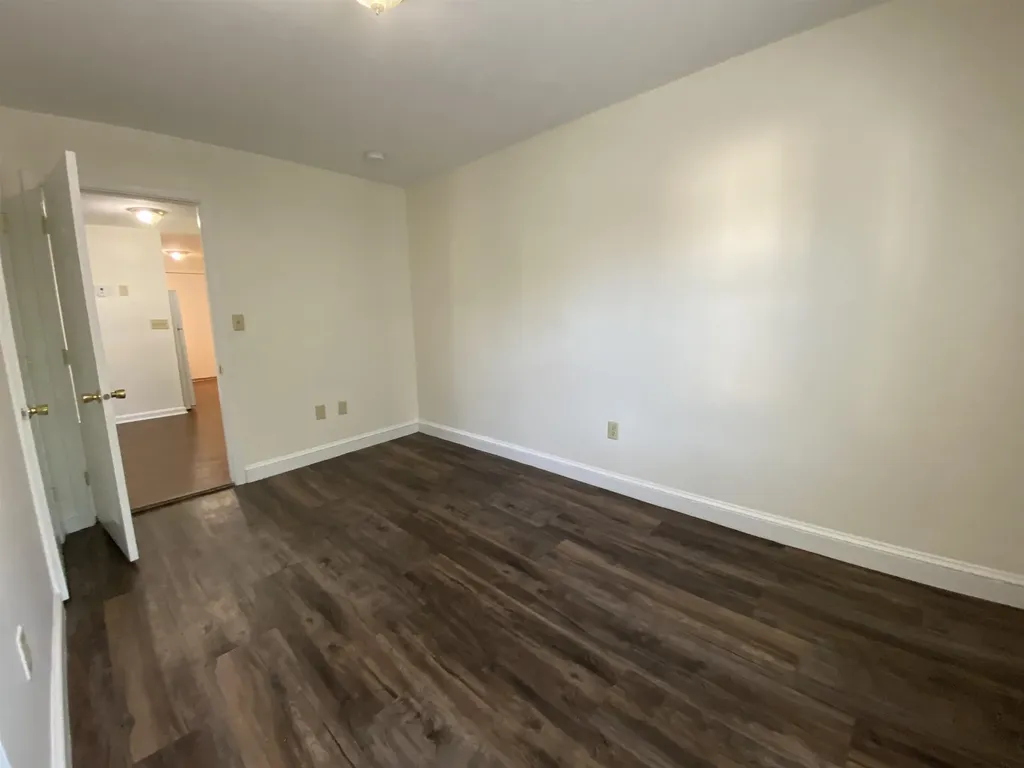 53 Walker Street Manchester NH 03102