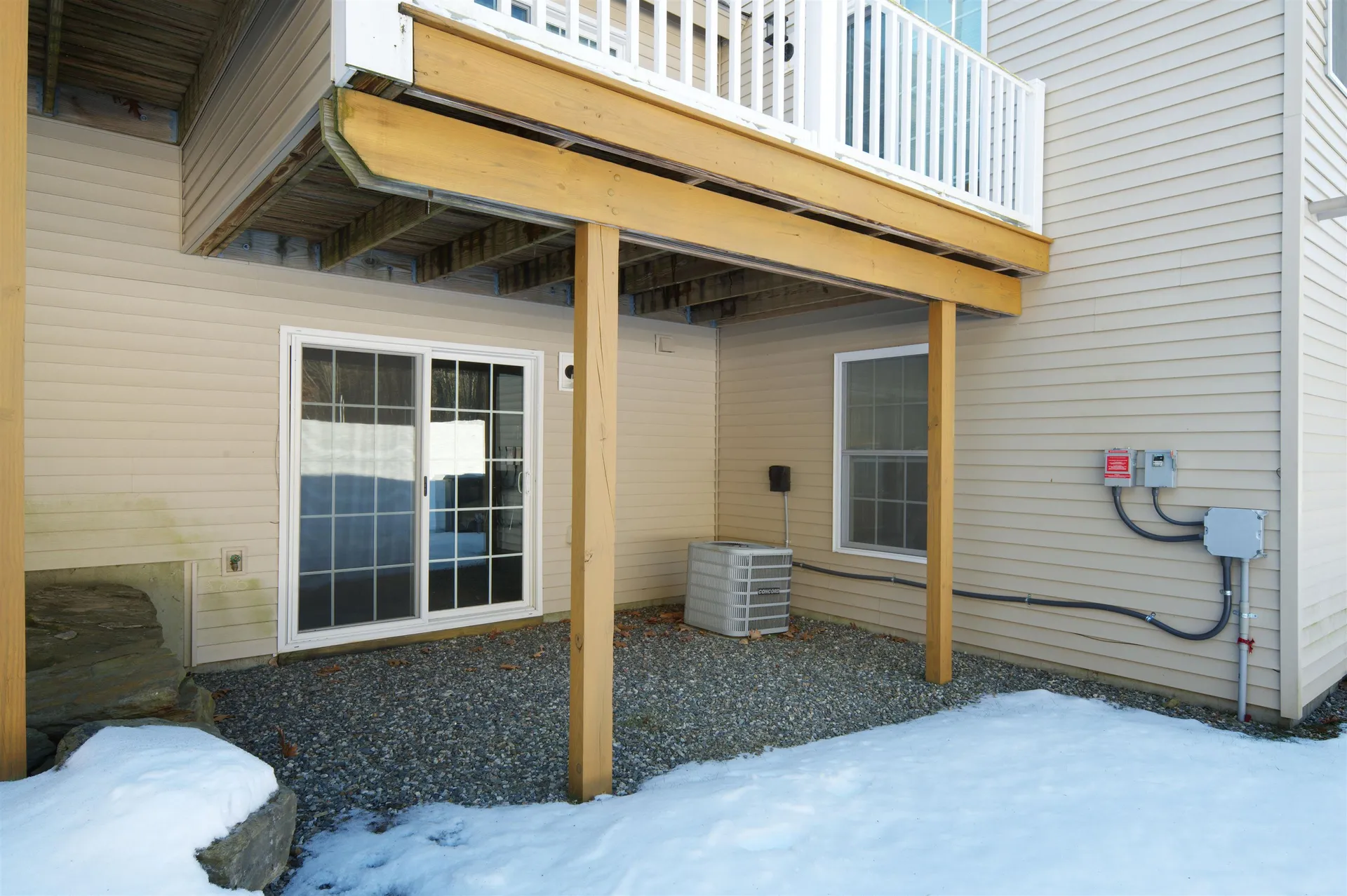 91-6 Hall Road Fremont NH 03044