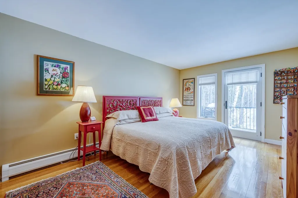 53 Elkins Road New London NH 03257