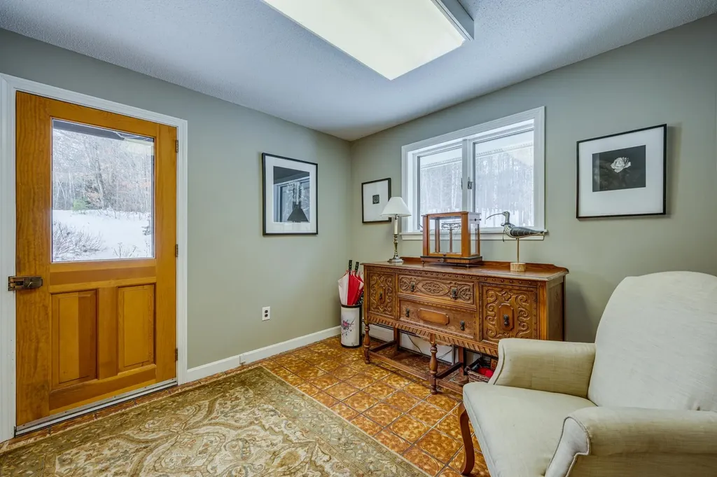 53 Elkins Road New London NH 03257