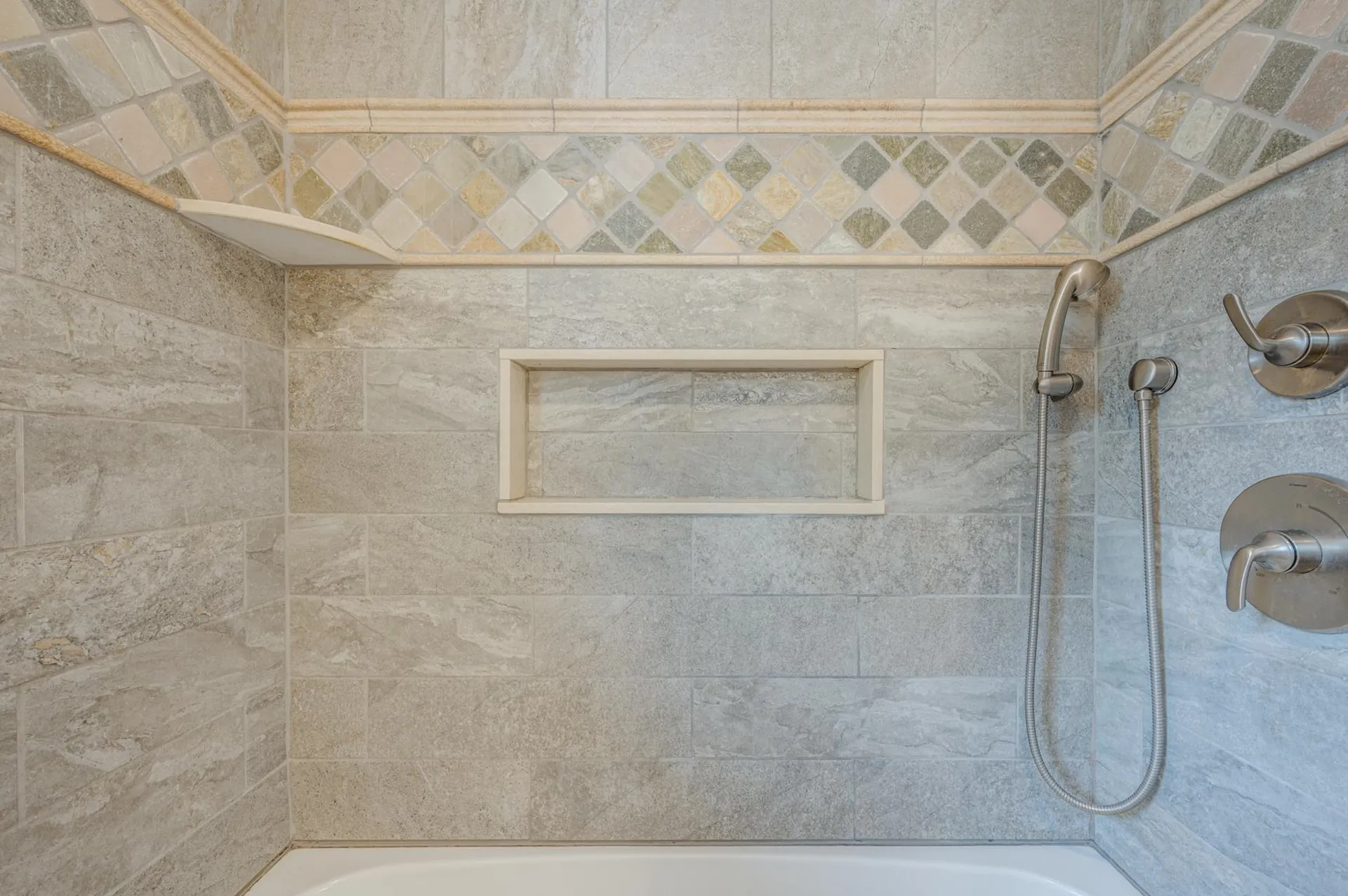 53 Elkins Road New London NH 03257