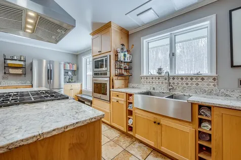 53 Elkins Road New London NH 03257