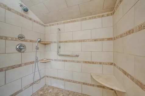 53 Elkins Road New London NH 03257