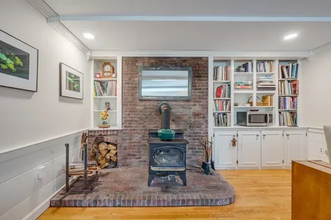 53 Elkins Road New London NH 03257