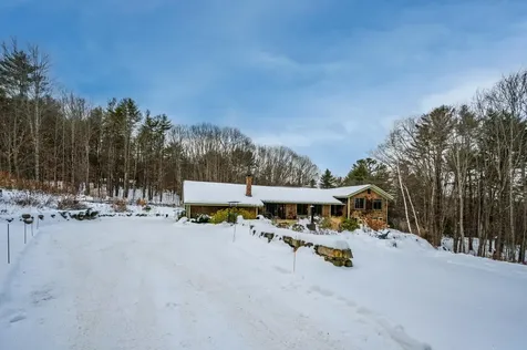 53 Elkins Road New London NH 03257