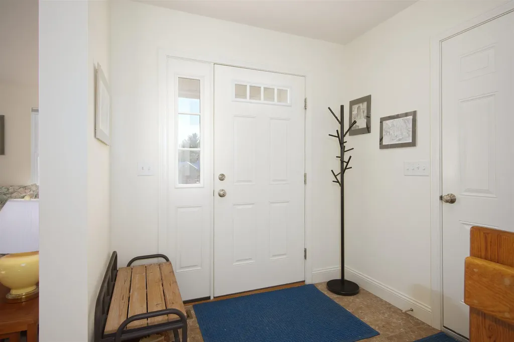 91-6 Hall Road Fremont NH 03044