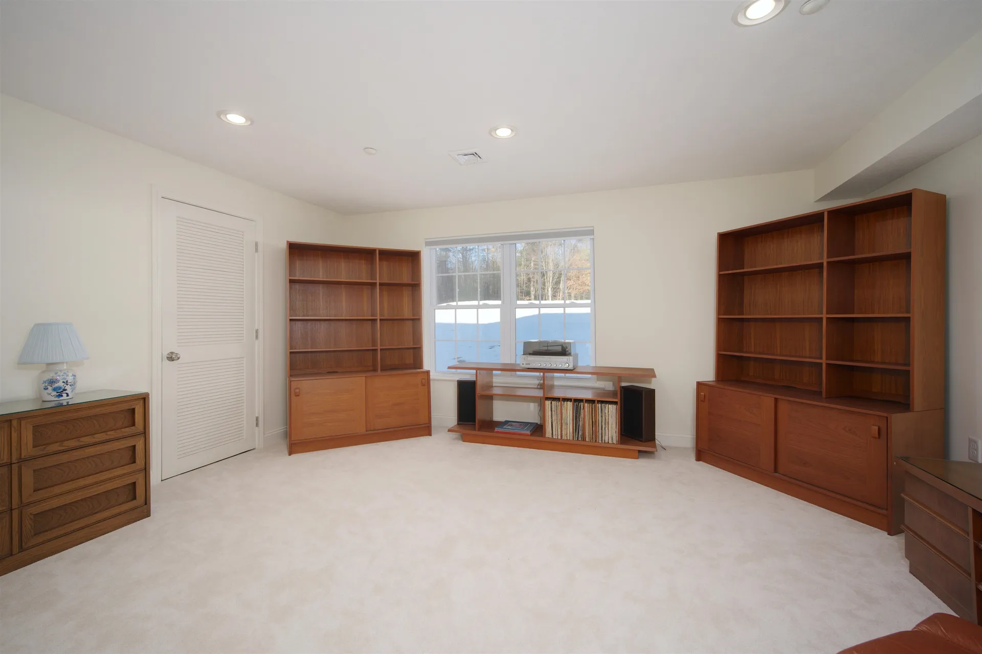 91-6 Hall Road Fremont NH 03044