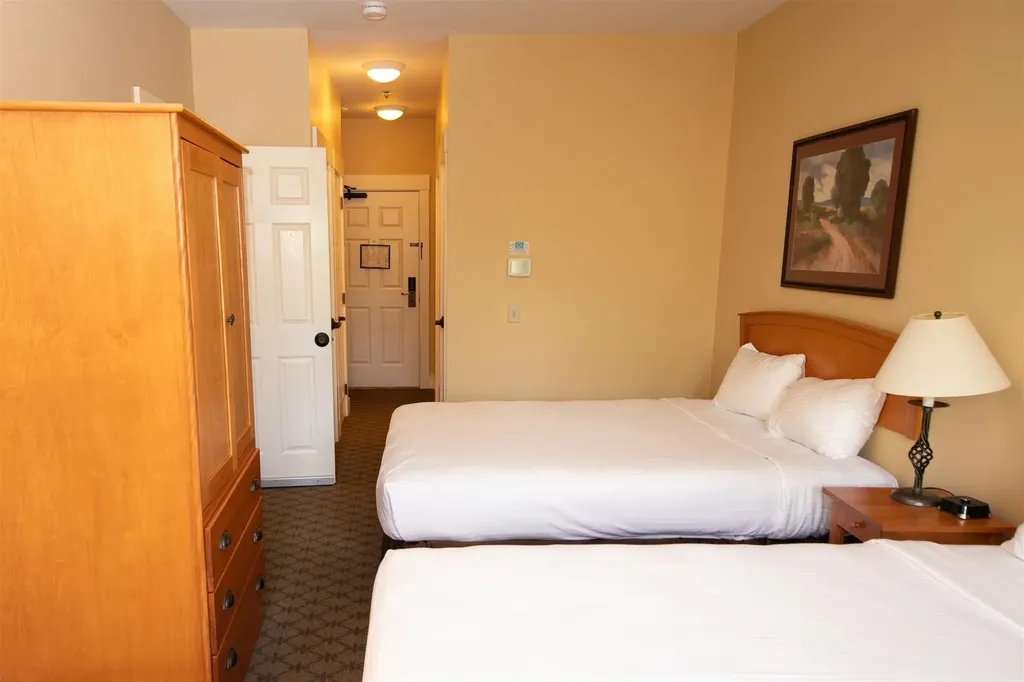 318/320 Qtr. I Jackson Gore Inn Ludlow VT 05149