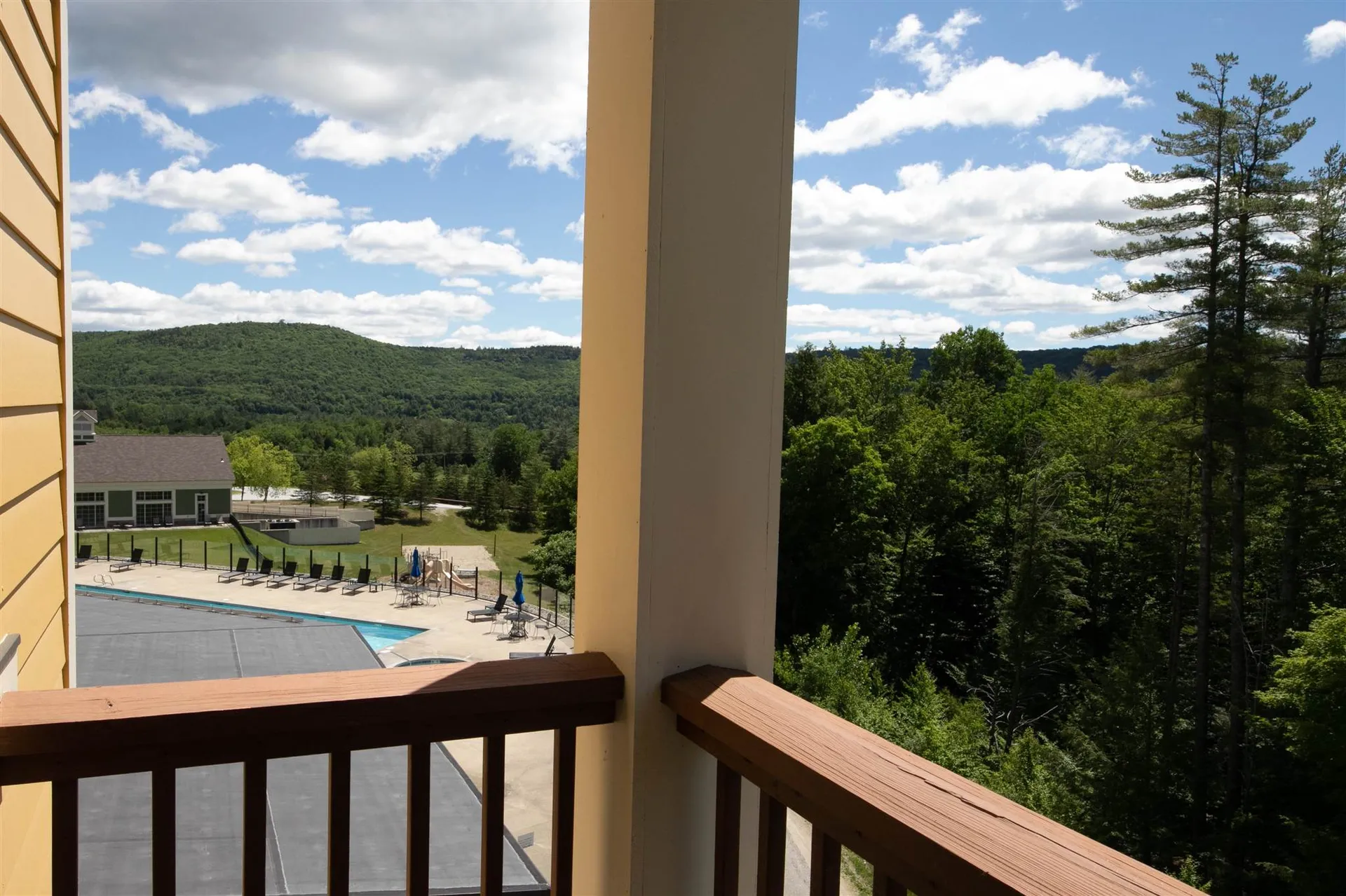318/320 Qtr. I Jackson Gore Inn Ludlow VT 05149