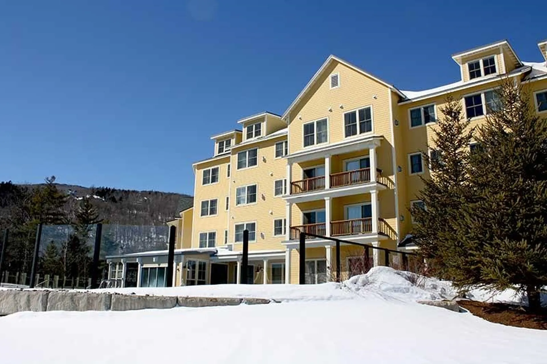 318/320 Qtr. I Jackson Gore Inn Ludlow VT 05149