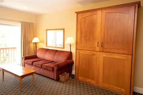 318/320 Qtr. I Jackson Gore Inn Ludlow VT 05149