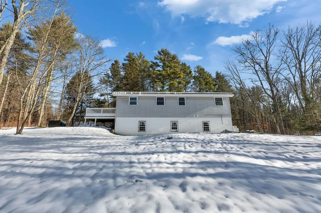 127 Holbrook Avenue Swanzey NH 03446
