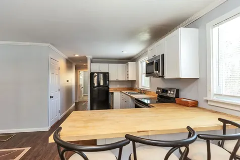 127 Holbrook Avenue Swanzey NH 03446