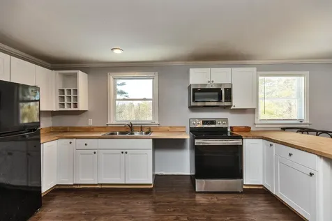 127 Holbrook Avenue Swanzey NH 03446