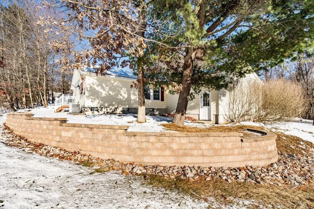 80 Ledgewood Way Manchester NH 03104