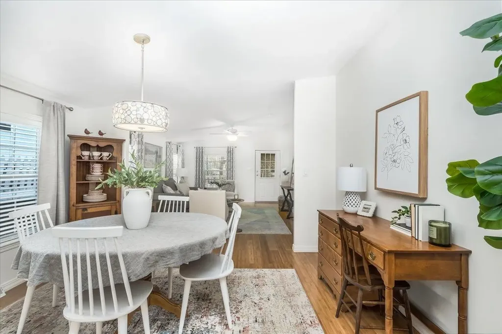 80 Ledgewood Way Manchester NH 03104