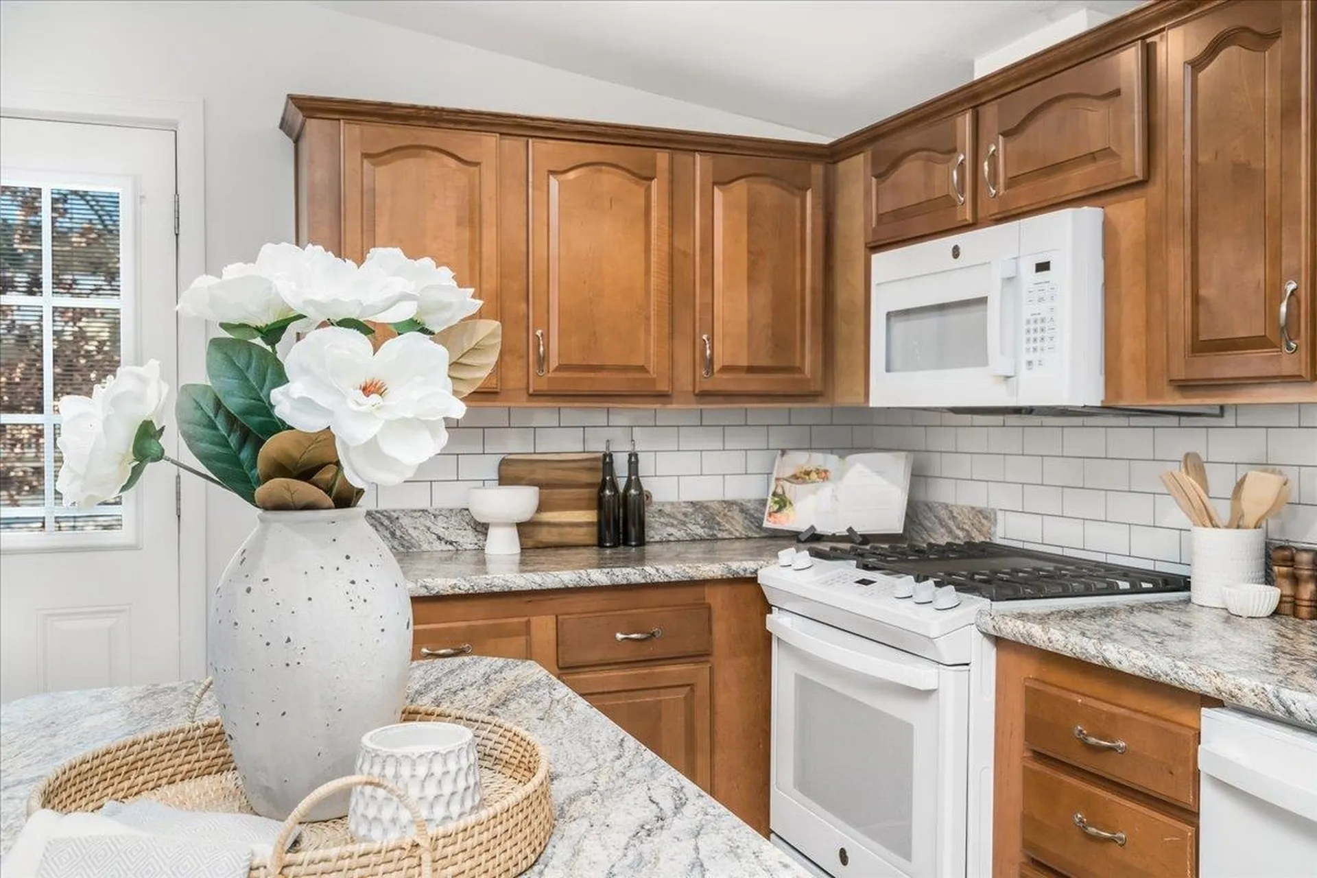 80 Ledgewood Way Manchester NH 03104