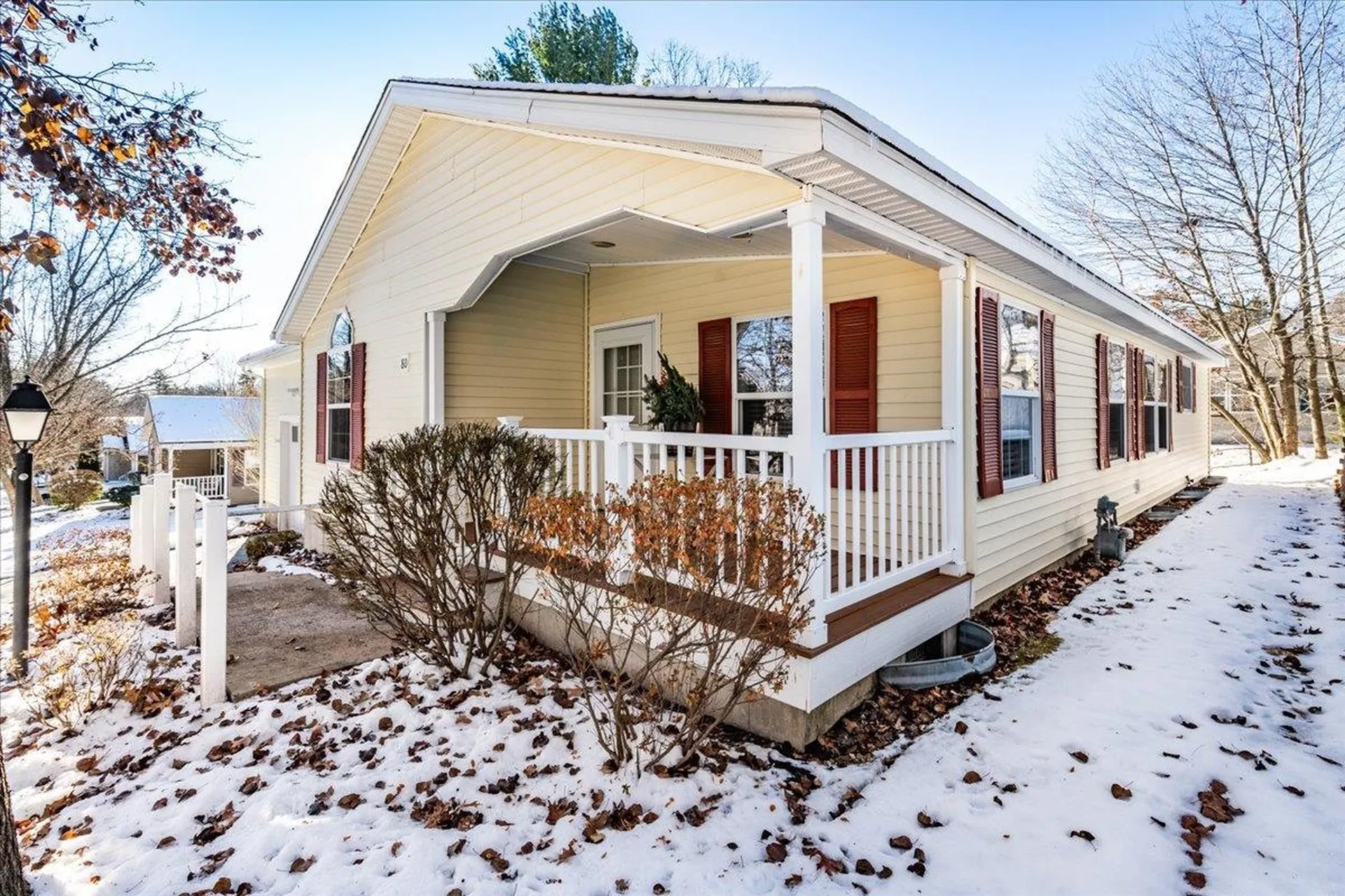 80 Ledgewood Way Manchester NH 03104