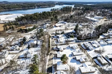 80 Ledgewood Way Manchester NH 03104