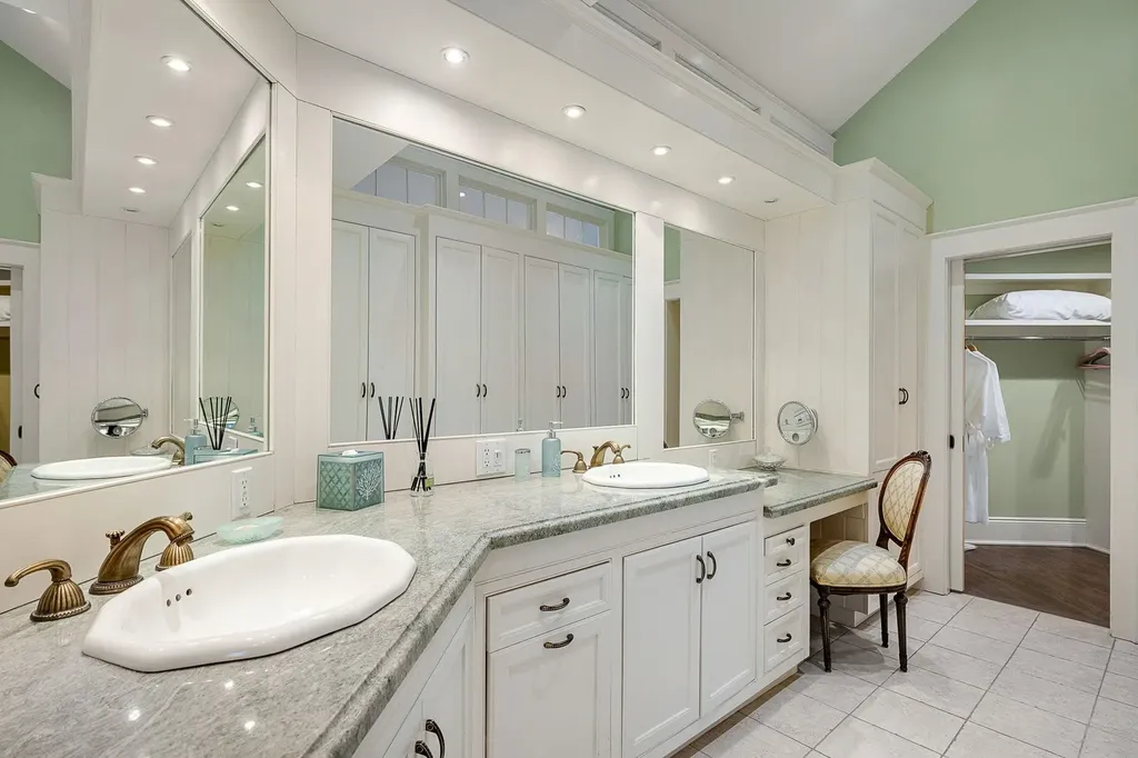 484-1 Edson Hill Road Stowe VT 05672