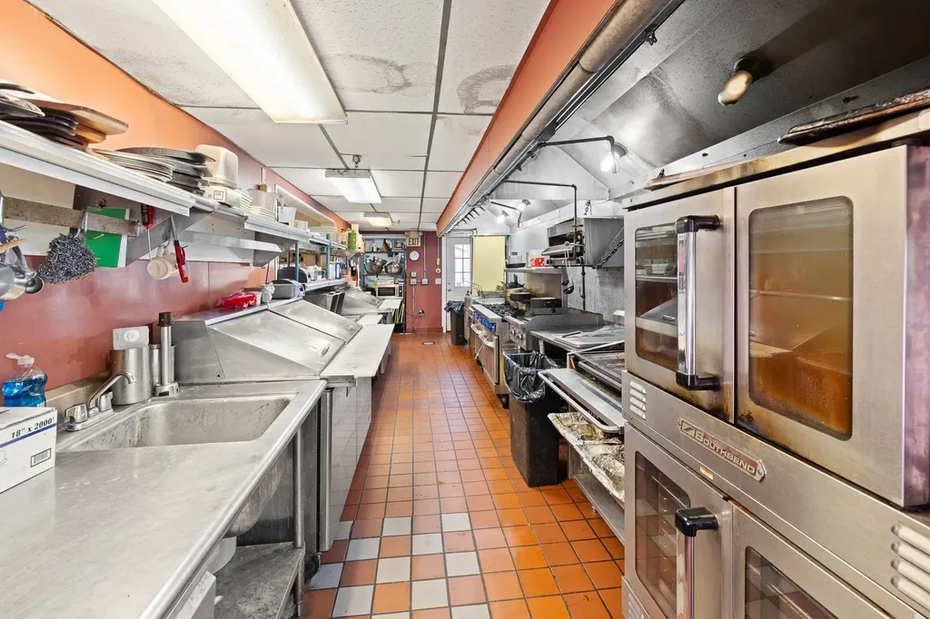 1844 Depot Street Manchester VT 05255