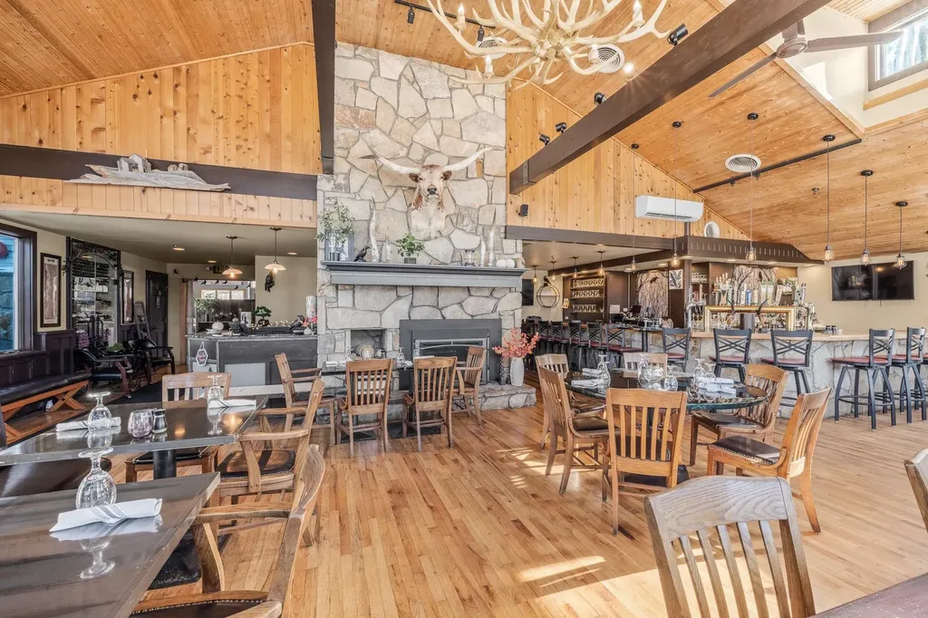 1844 Depot Street Manchester VT 05255