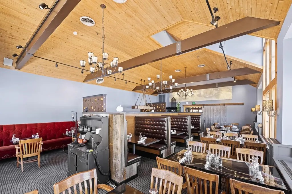 1844 Depot Street Manchester VT 05255