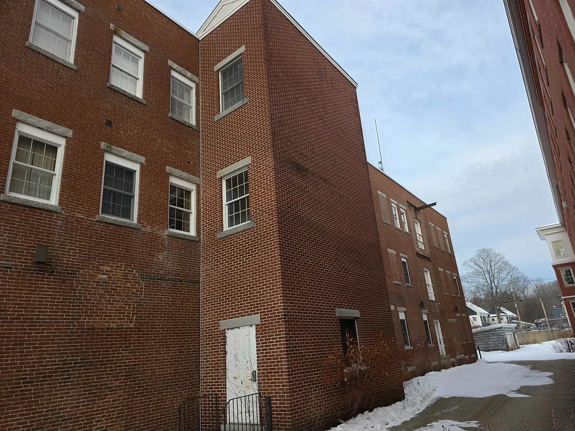 7 & 9 Central Street Farmington NH 03835