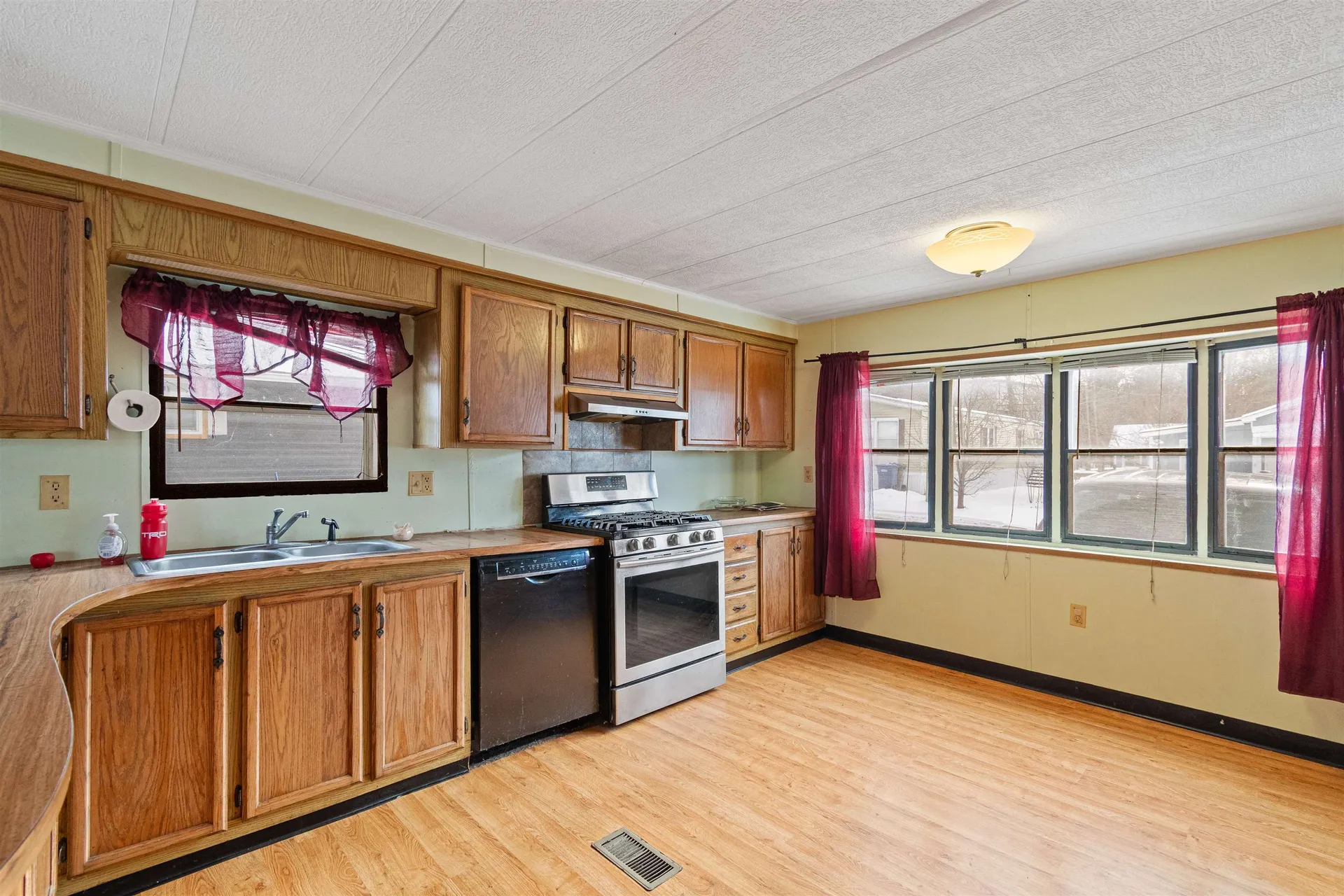 363 Penny Lane Shelburne VT 05482